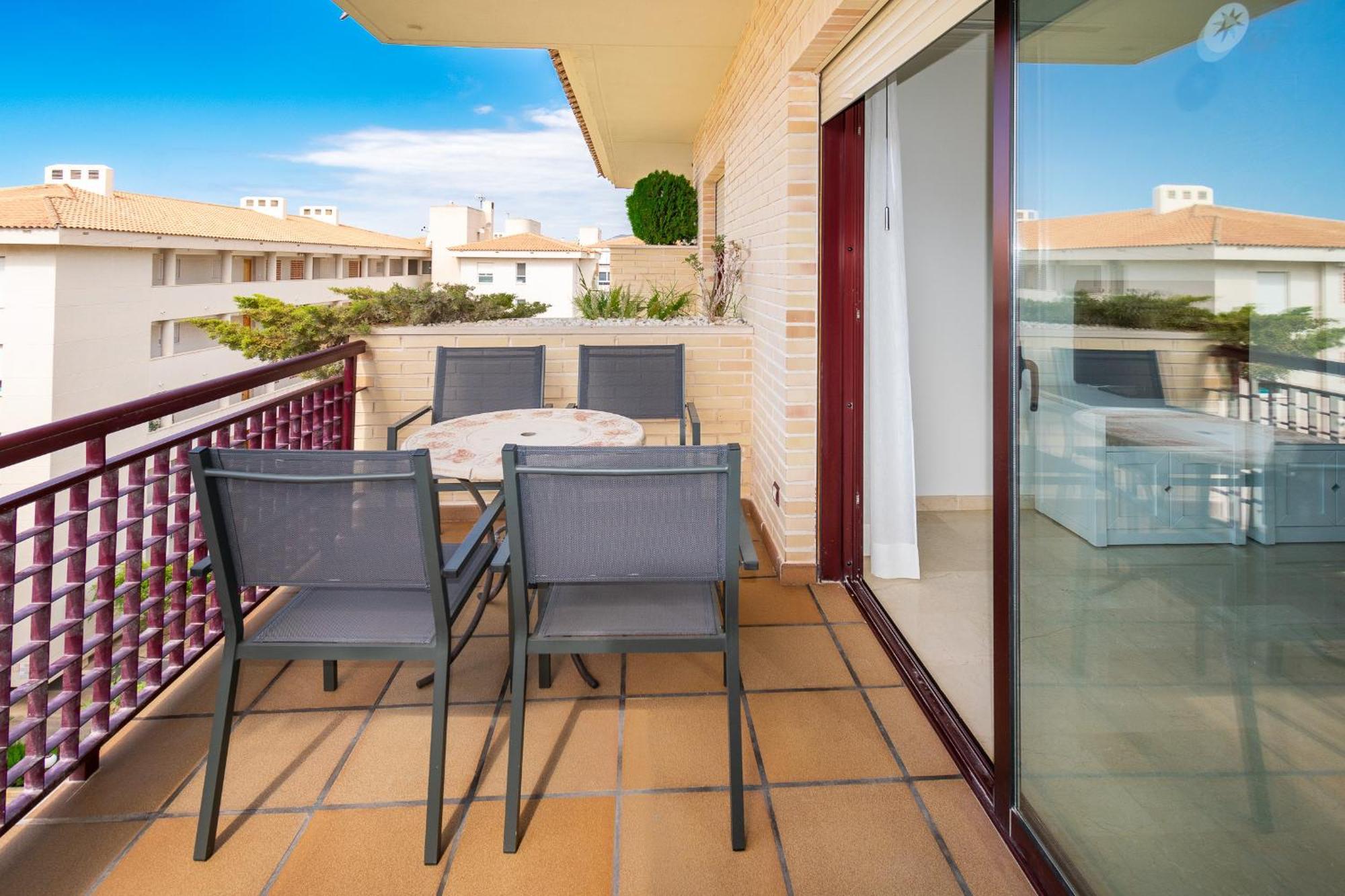 Apartamento Albir Confort - Avenida 3 Dorm. El Albir