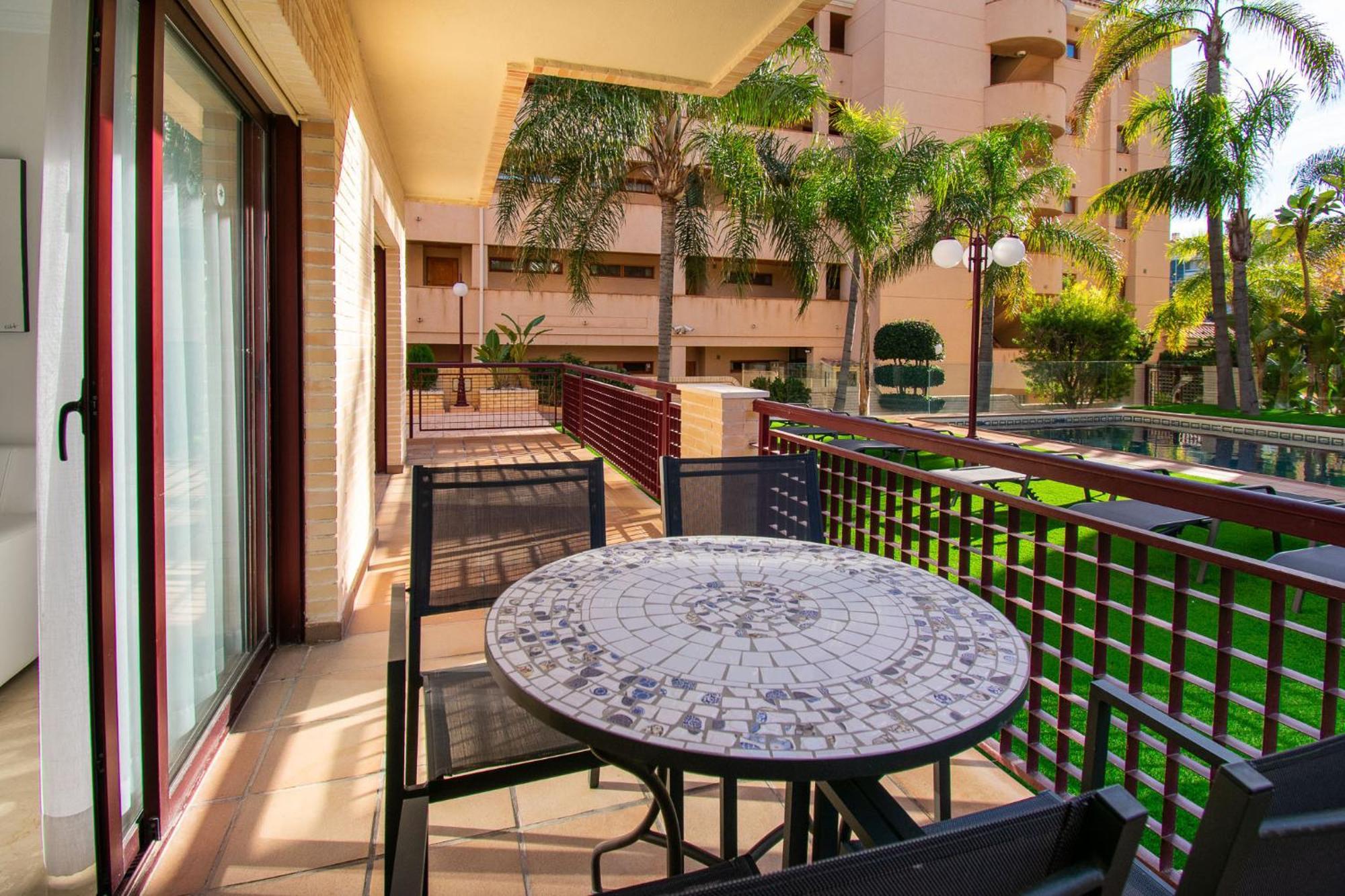 Albir Confort - Avenida 3 Dorm. *
